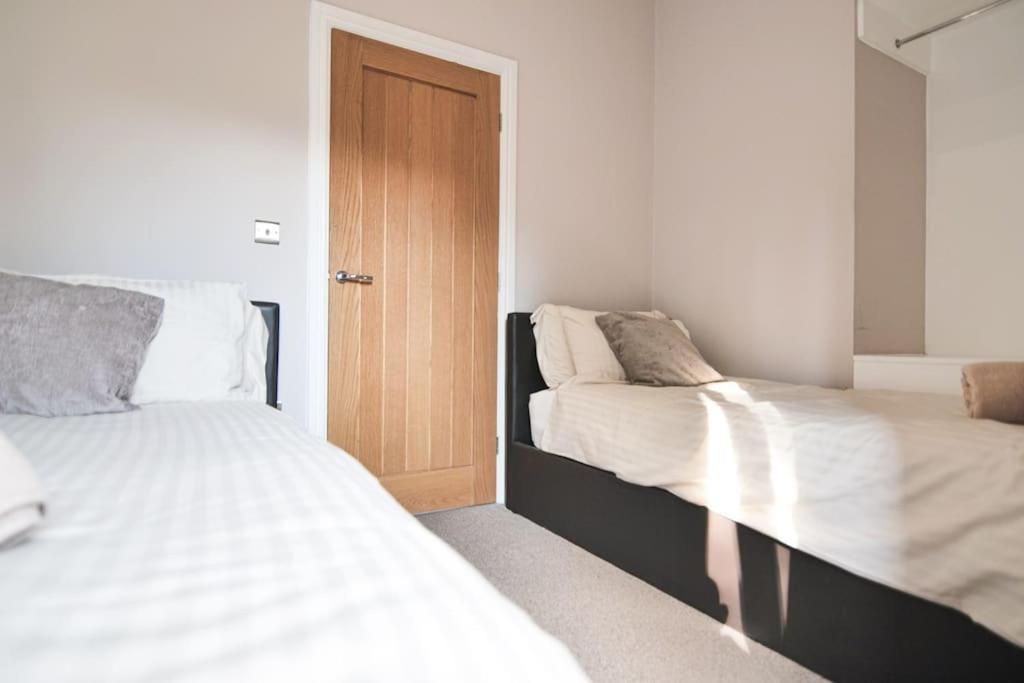 Hoxne Cottages - Sunflower Cottage With Private Hot Tub York Dış mekan fotoğraf